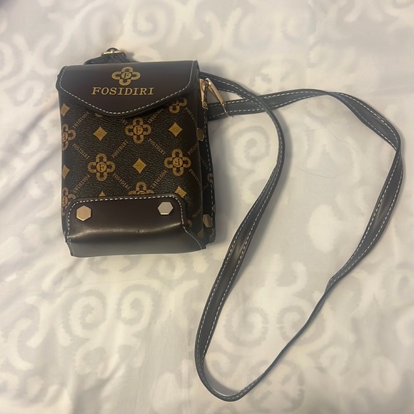 Small over the shoulder purse. - Picture 1 of 1